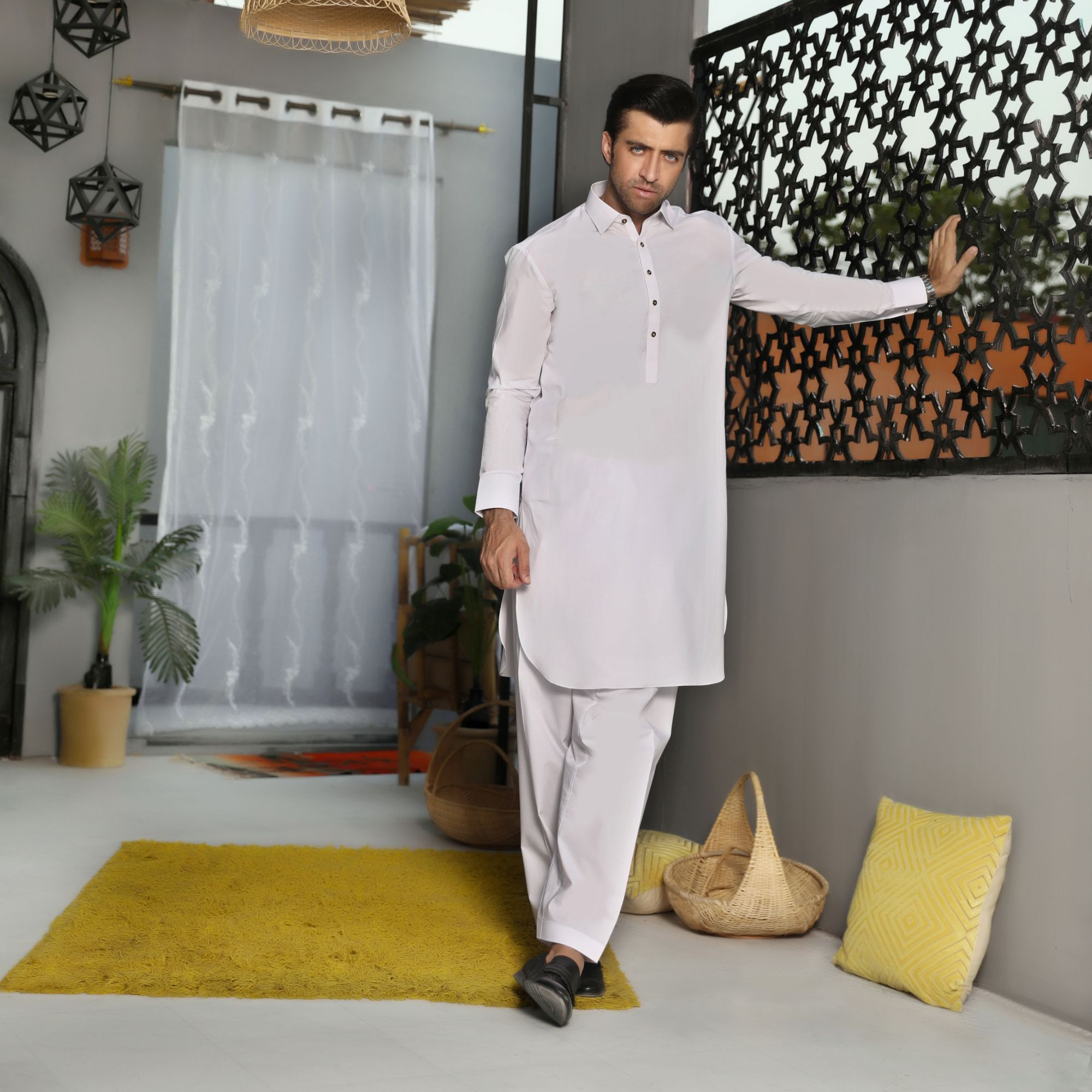 Traditional Essentials in Fashion: Shalwar Kameez for Men